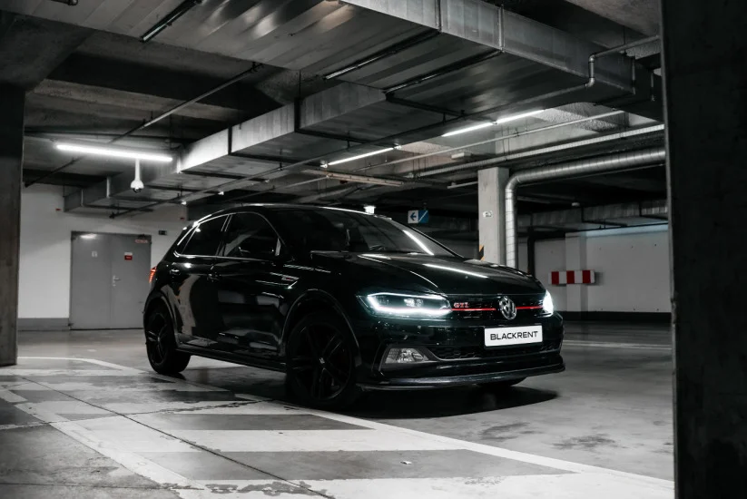 Volkswagen Touareg 2019 - Kliknutím zobrazíte detail vozidla Volkswagen Touareg 2019 - Prenájom prémiového vozidla v BlackRent autopožičovni na Slovensku za 70,00€/deň
