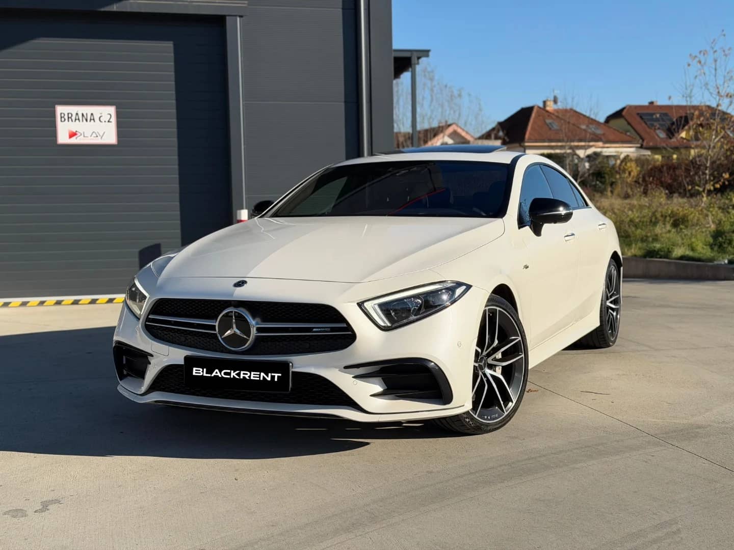 Mercedes-AMG CLS 2020 - Kliknutím zobrazíte detail vozidla Mercedes-AMG CLS 2020 petrol - Náhľad prémiového vozidla v BlackRent autopožičovni na Slovensku za 90,00€/deň